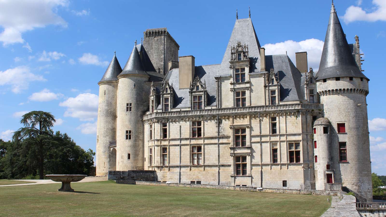 Château de La Rochefoucauld Castle